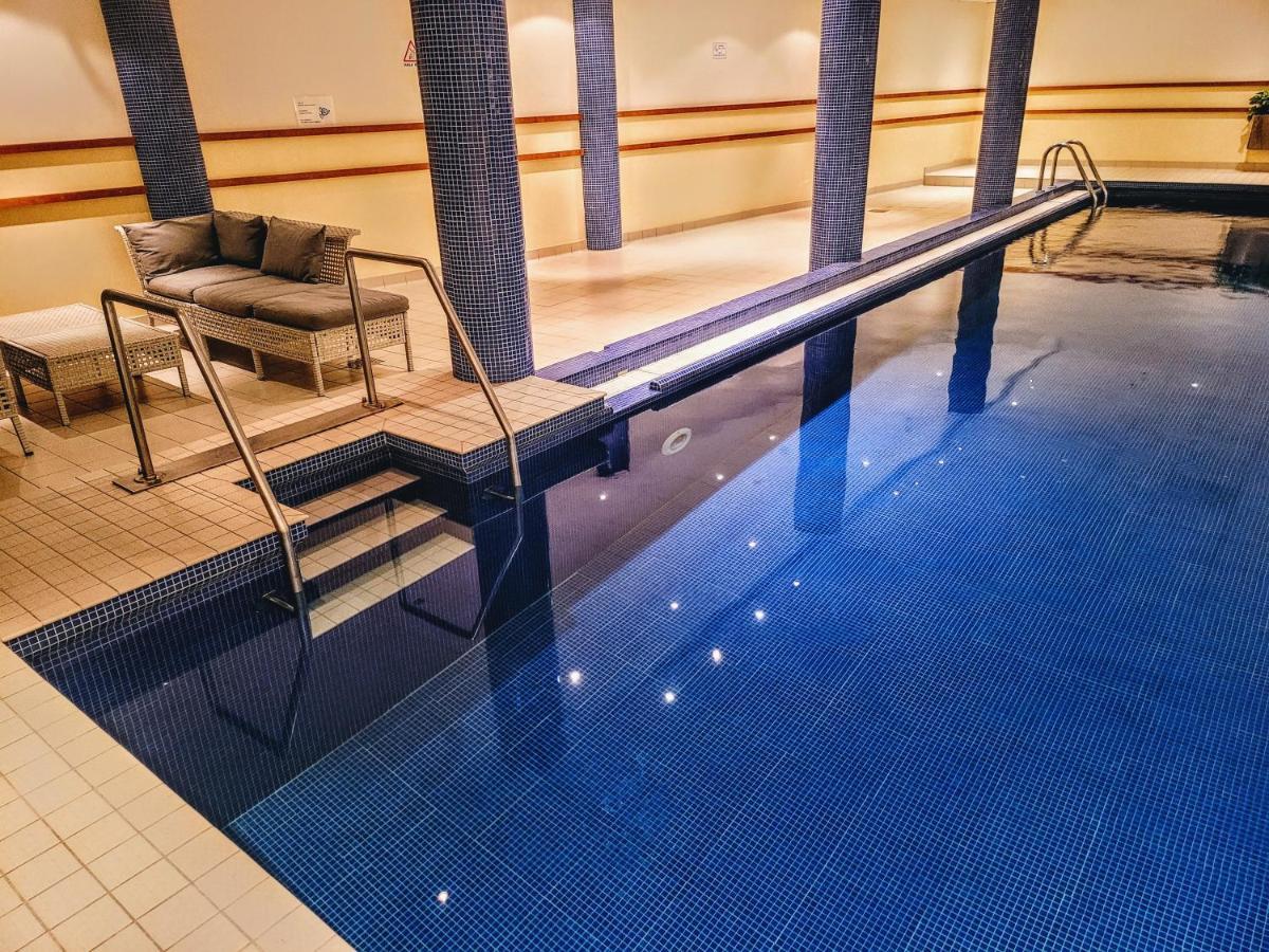 Hotel Adlon Мариехамн Екстериор снимка