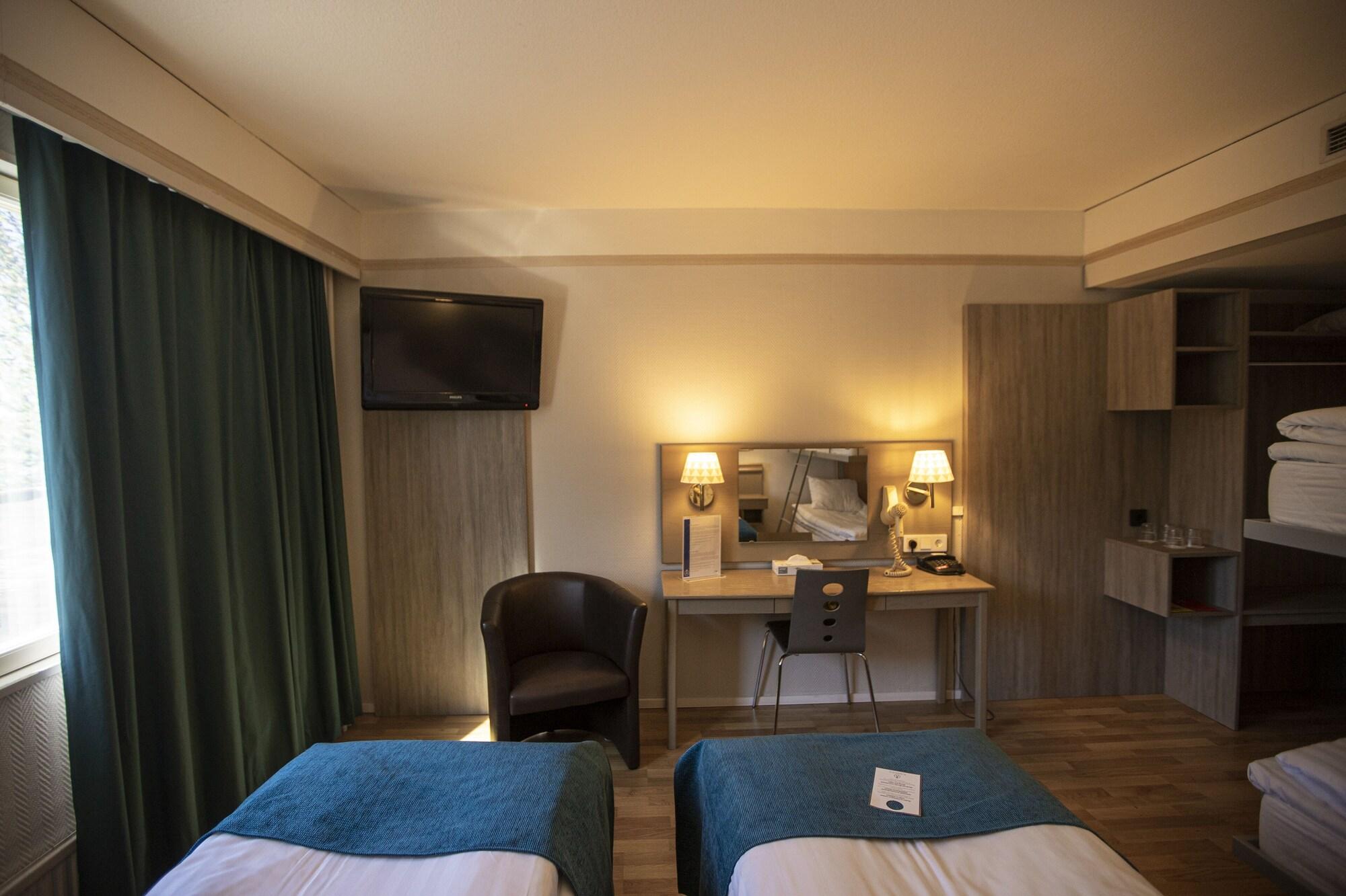 Hotel Adlon Мариехамн Екстериор снимка